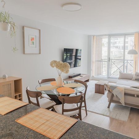 Boutique Suite Of Downtown Торонто Екстер'єр фото